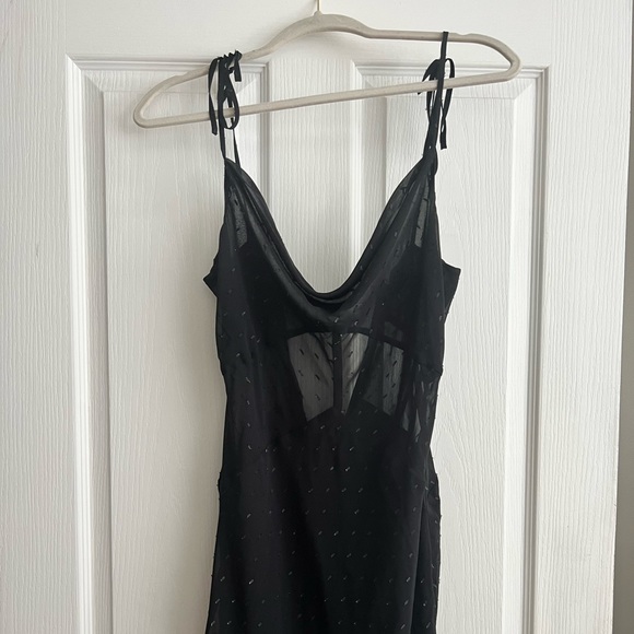 NBD Oasis Gown - Picture 4 of 10